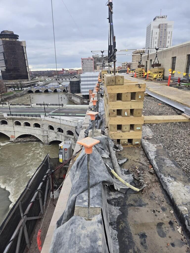 Construction work on Rundel roof